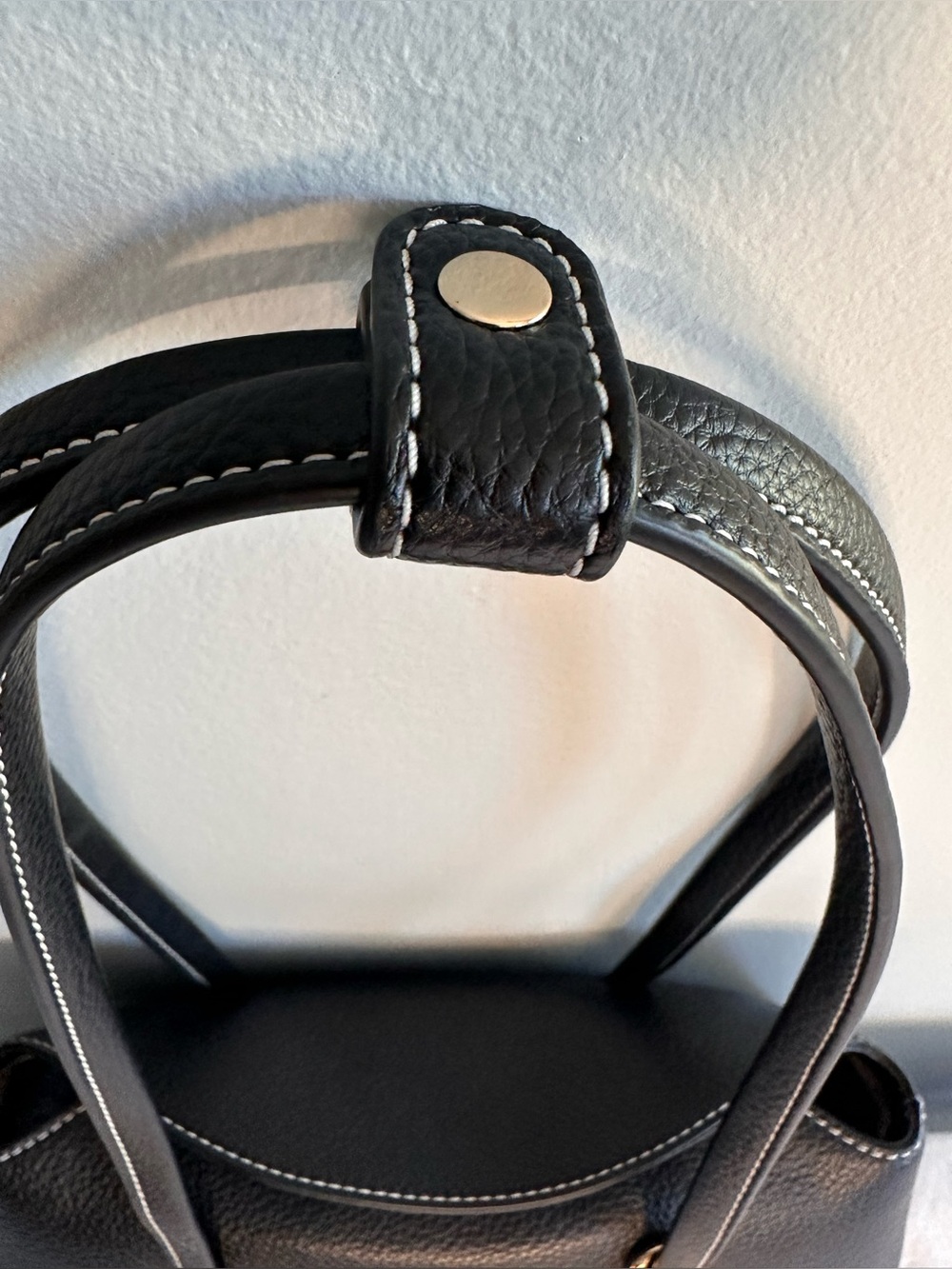GUESS Meridian Shoulder Satchel compact, black, bag charm NWOT - Picture 6 of 14